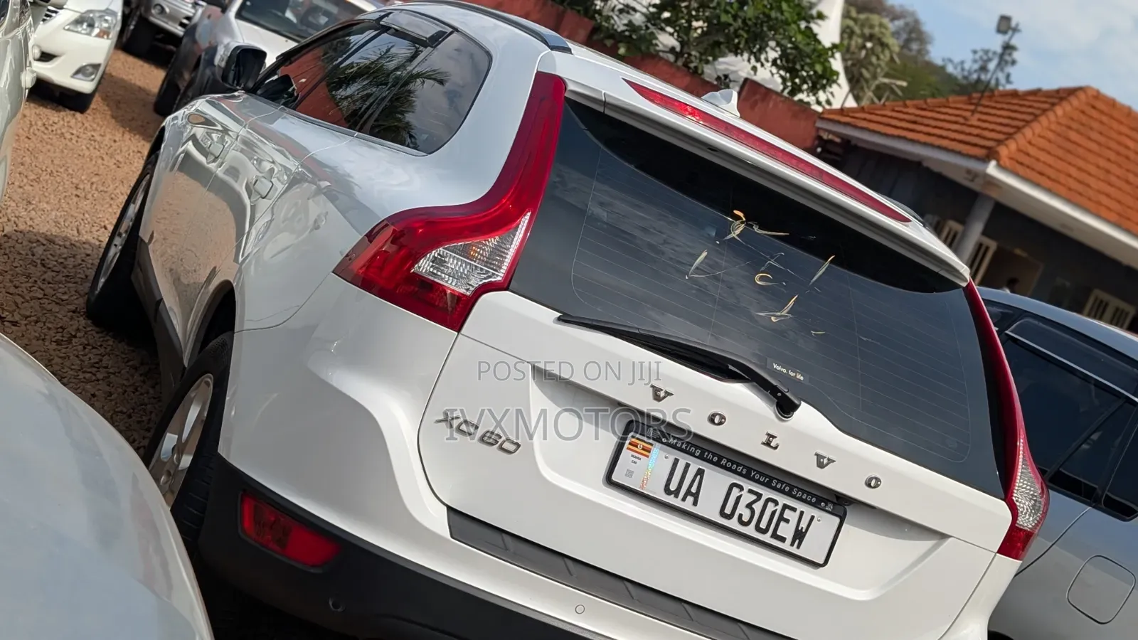 Volvo XC60 2012 White