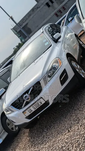 Volvo XC60 2012 White