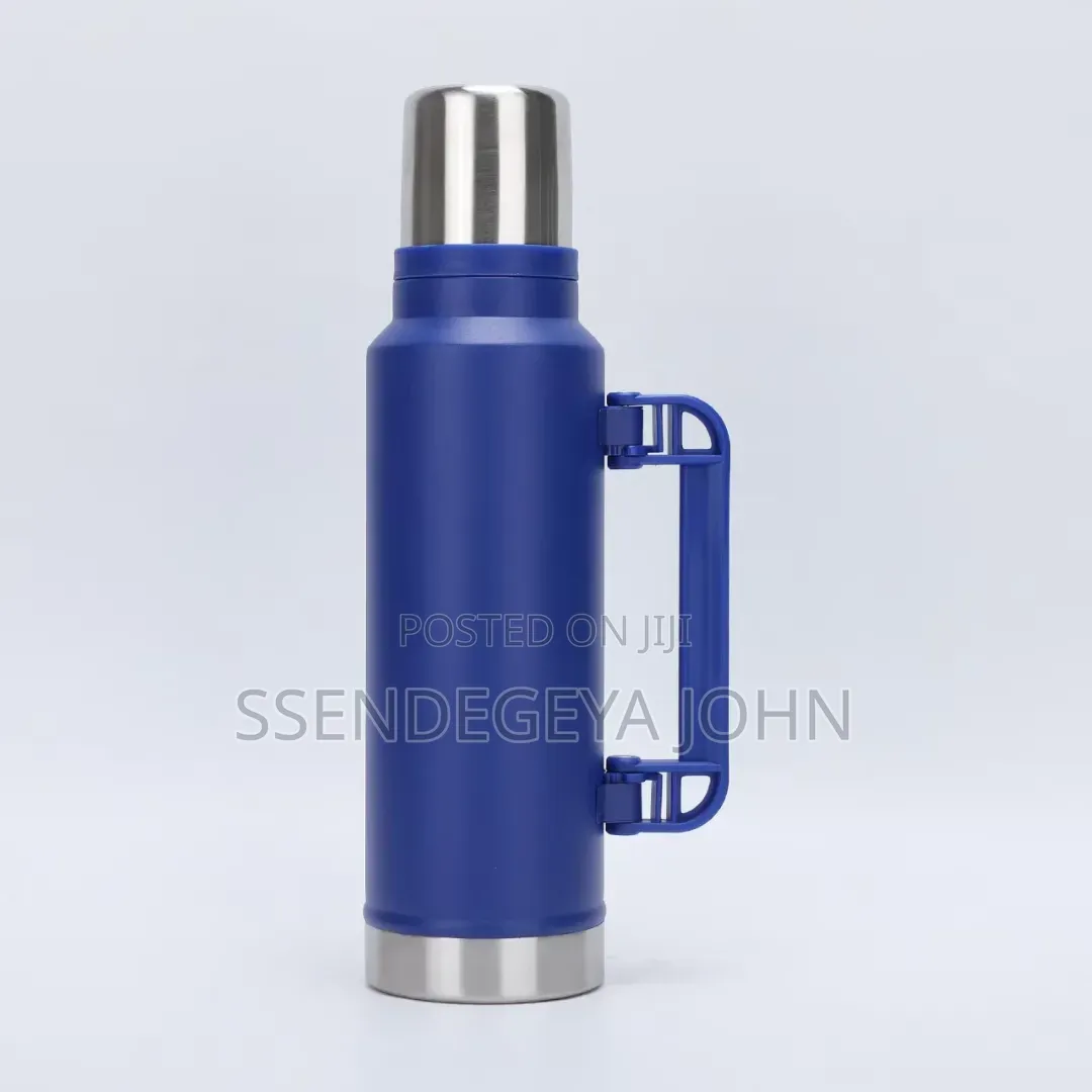 Stanley Classic Legendary Vacuum Bottle