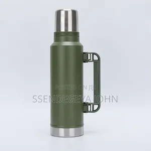Stanley Classic Legendary Vacuum Bottle