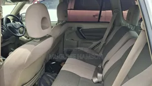 Toyota RAV4 Automatic 2003 White