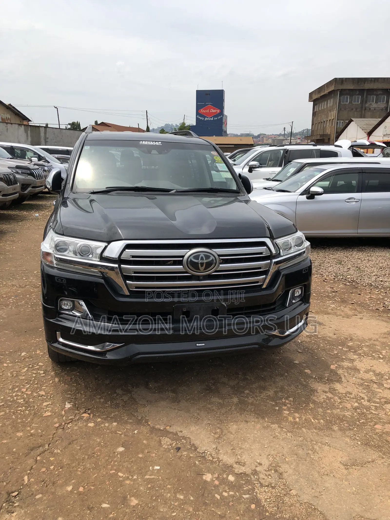 Toyota Land Cruiser 4.6 V8 ZX 2018 Black