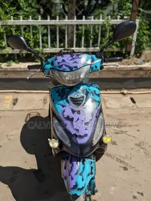 Kymco 2000 Gray