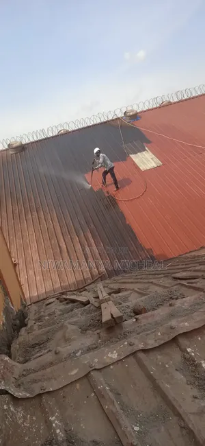 Loof Tile Cleaning