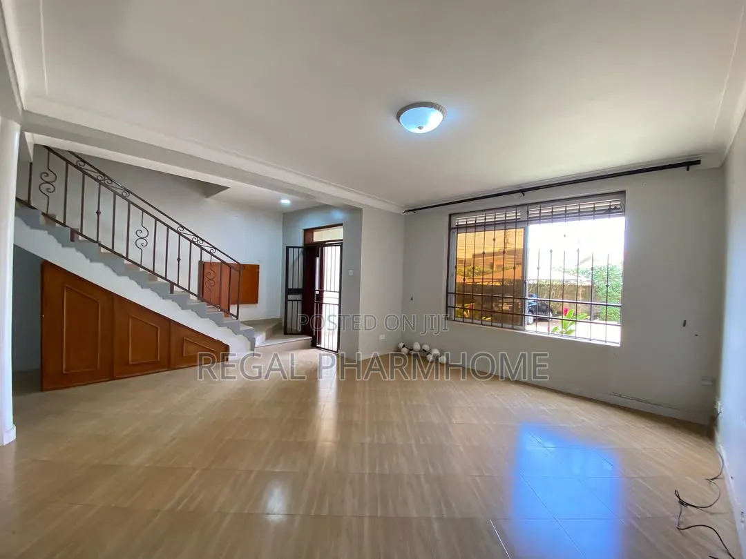 3bdrm Villa in Muyenga, Central Division for rent
