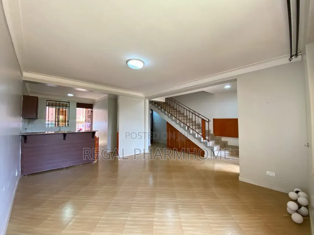 3bdrm Villa in Muyenga, Central Division for rent