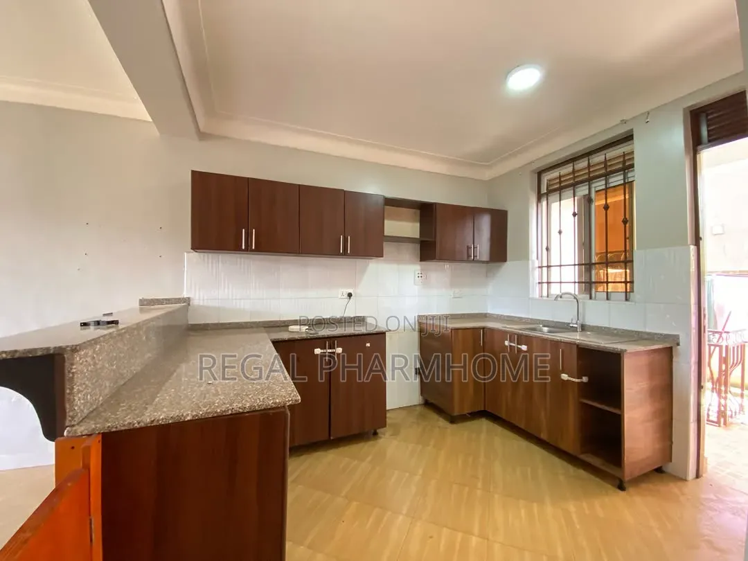 3bdrm Villa in Muyenga, Central Division for rent
