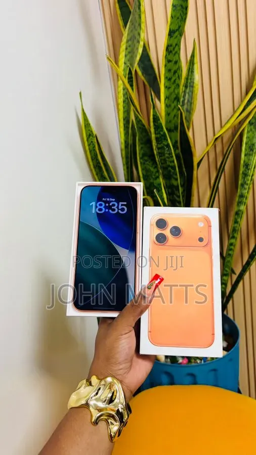 New Apple iPhone 17 Pro Max 256 GB Orange