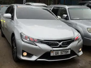 Toyota Mark X 2012 Ivory