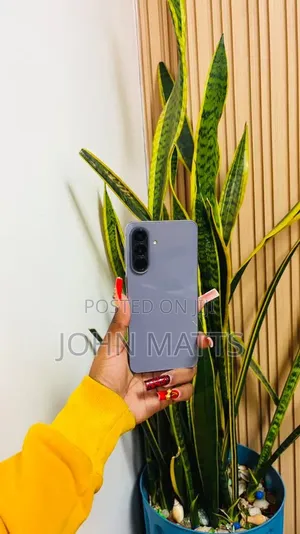 New Samsung Galaxy A57 256 GB Gray