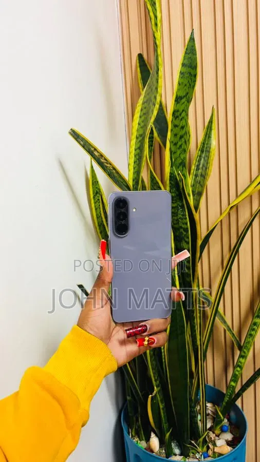 New Samsung Galaxy A57 256 GB Gray
