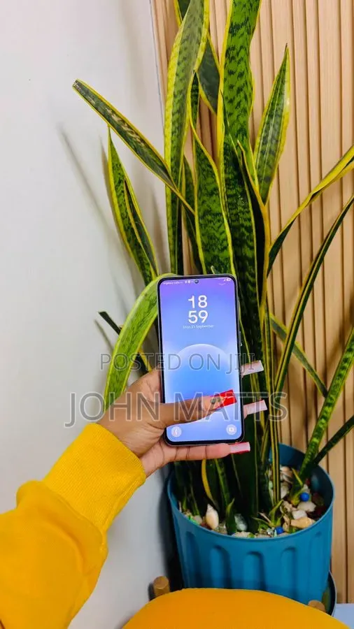 New Samsung Galaxy A57 256 GB Gray