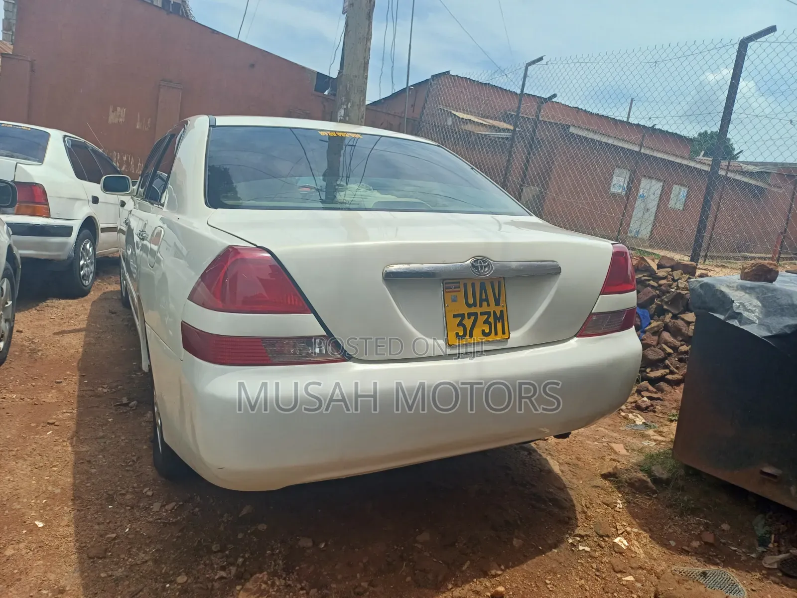 Toyota Mark II 2.0 RWD 2002 White