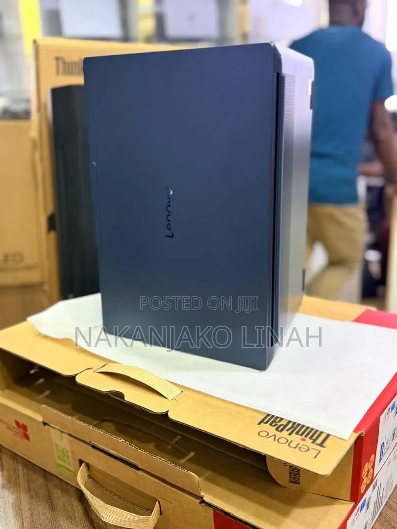 New Laptop Lenovo Yoga 11e 16GB Intel Core Ultra 7 SSD 1T