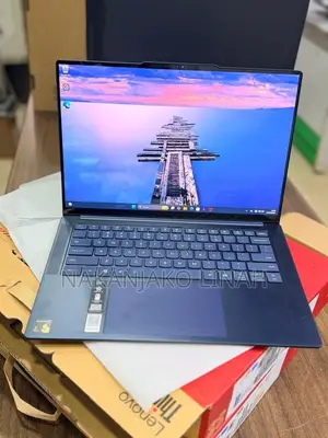 New Laptop Lenovo Yoga 11e 16GB Intel Core Ultra 7 SSD 1T