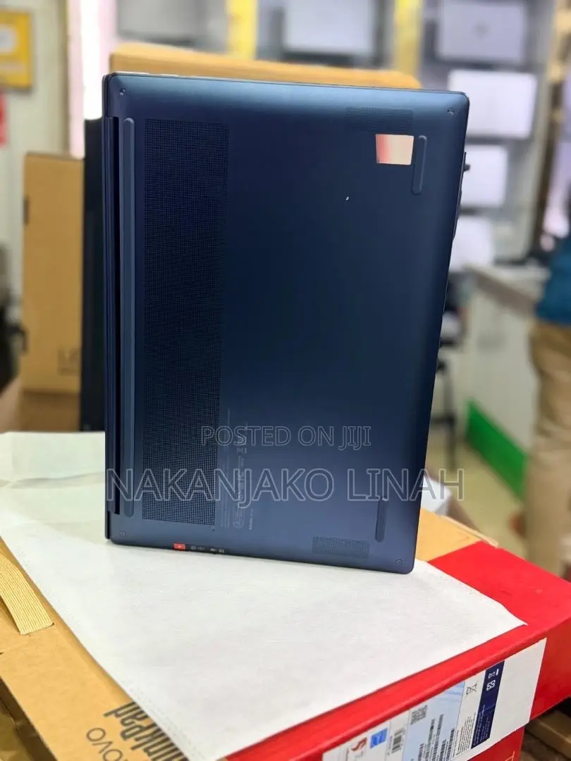 New Laptop Lenovo Yoga 11e 16GB Intel Core Ultra 7 SSD 1T