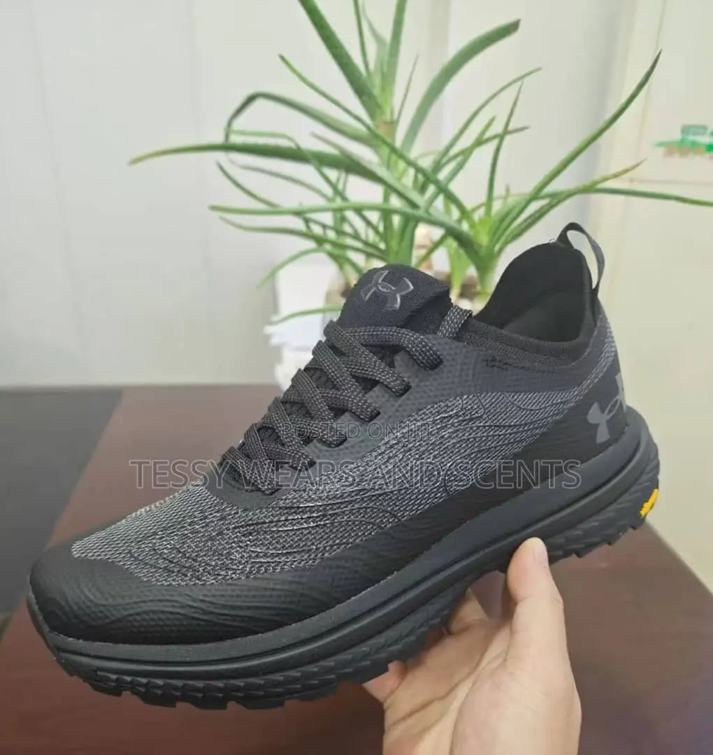 Hoka 40-45