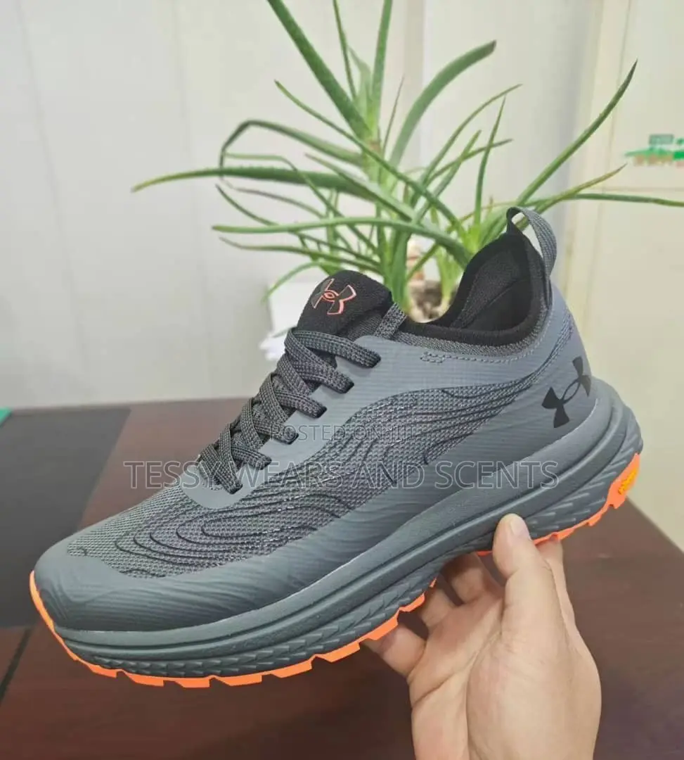 Hoka 40-45