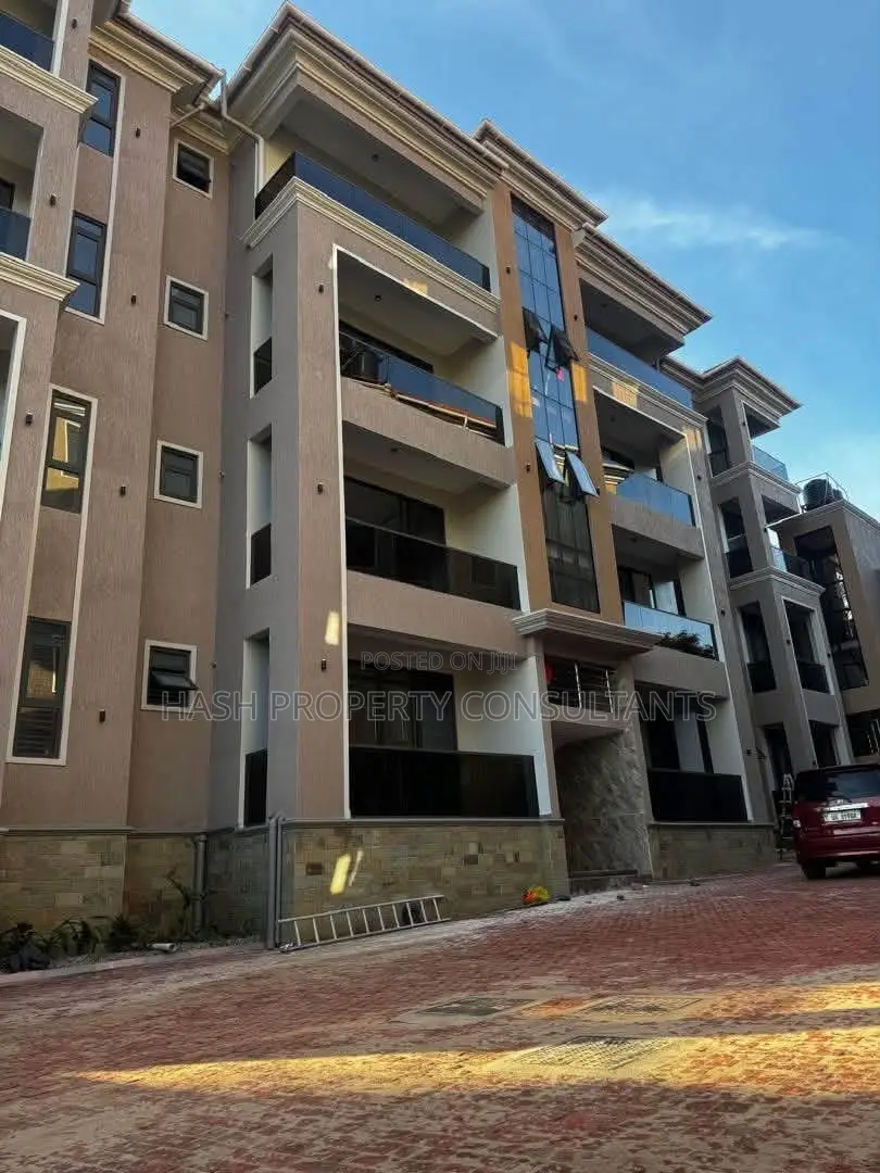 2bdrm Block of Flats in Muyenga Tank Hill, Central Division for sale
