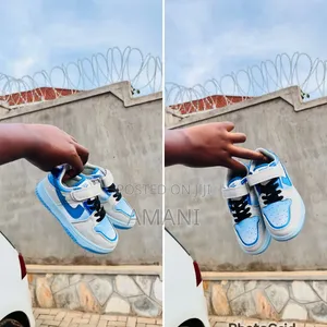 Blue Nike Boys Sneaker