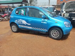 Toyota Vitz 1999 Blue
