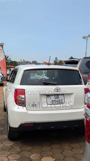 Toyota IST 2008 White