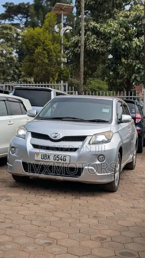 Toyota IST 2007 Silver