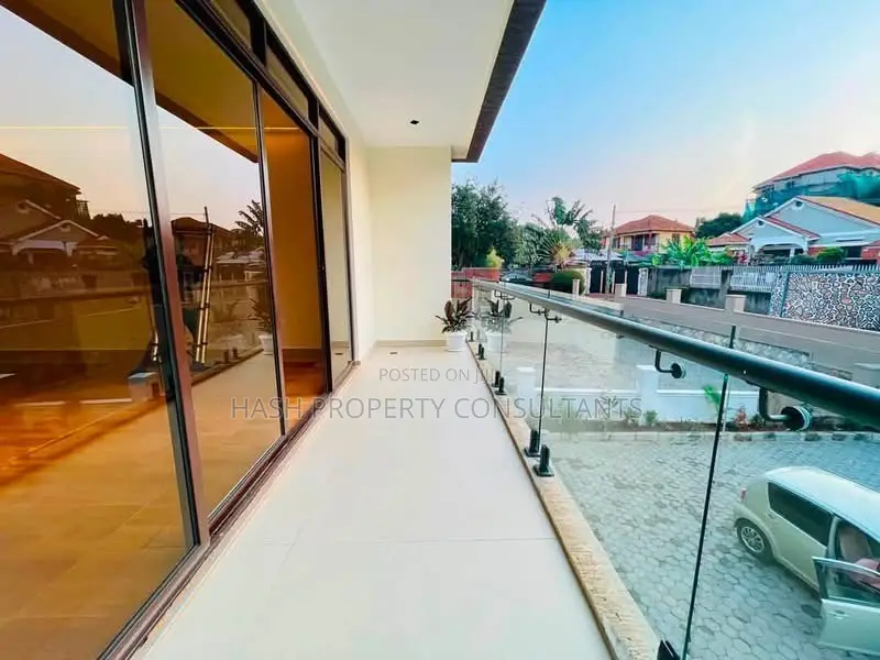 3bdrm Block of Flats in Bunga Kalungu, Central Division for sale