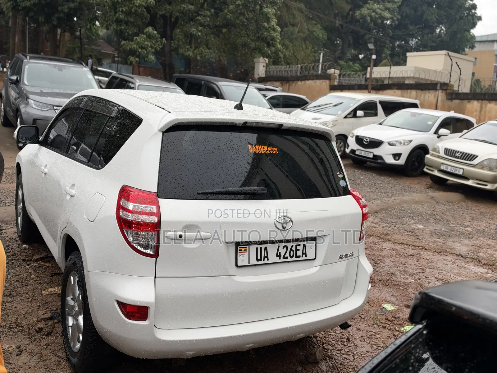 Toyota RAV4 2011 White