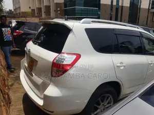 Toyota Vanguard 2007 White