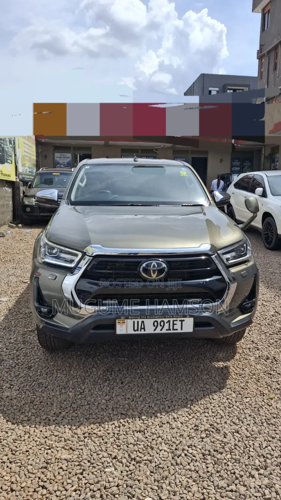 Toyota Hilux 2023 Silver