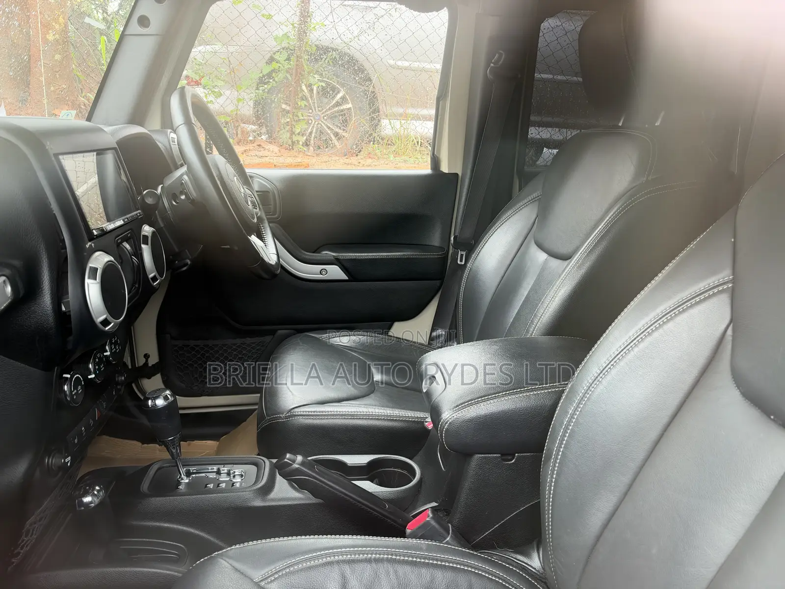 Jeep Wrangler 2017 Gold