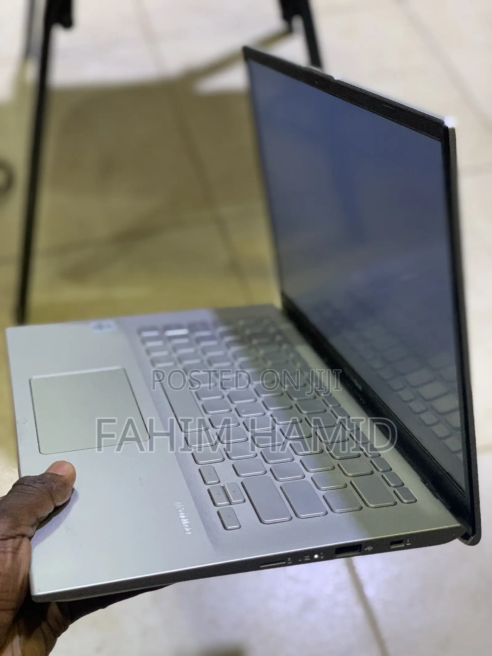 Laptop Asus Vivobook 14 8GB Intel Core i5 SSD 256GB