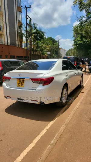 Toyota Mark X 2.5 AWD 2013 White
