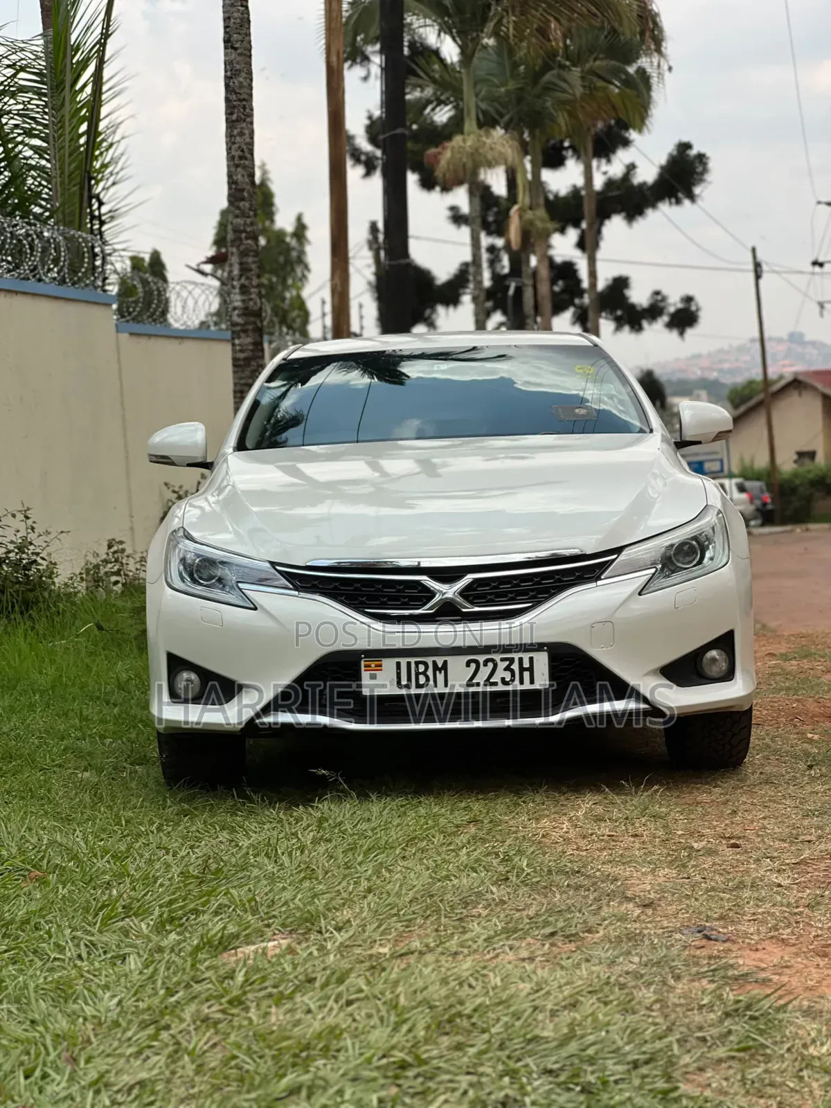 Toyota Mark X 2.5 AWD 2013 White