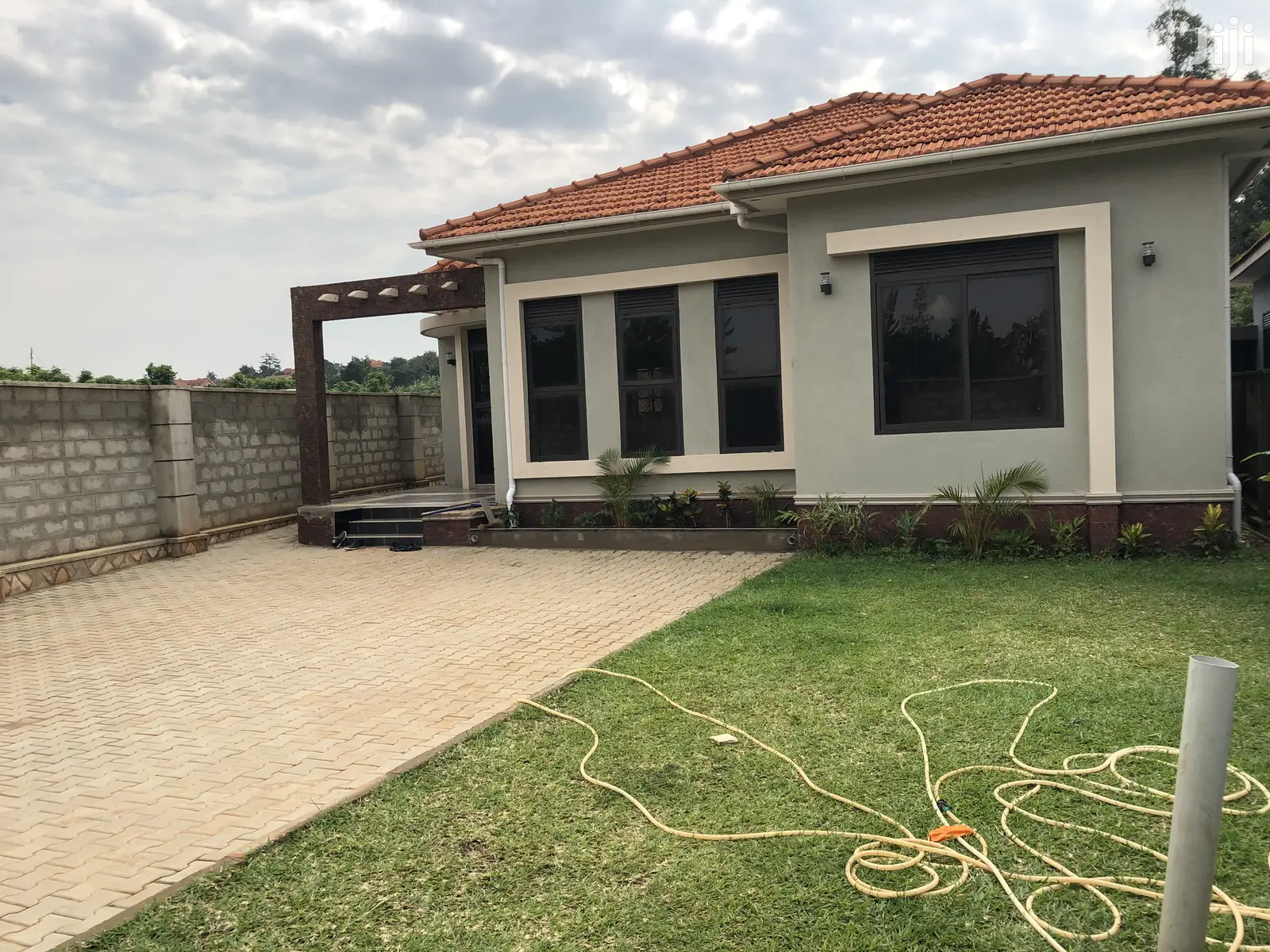 Kira Charming House on Sell