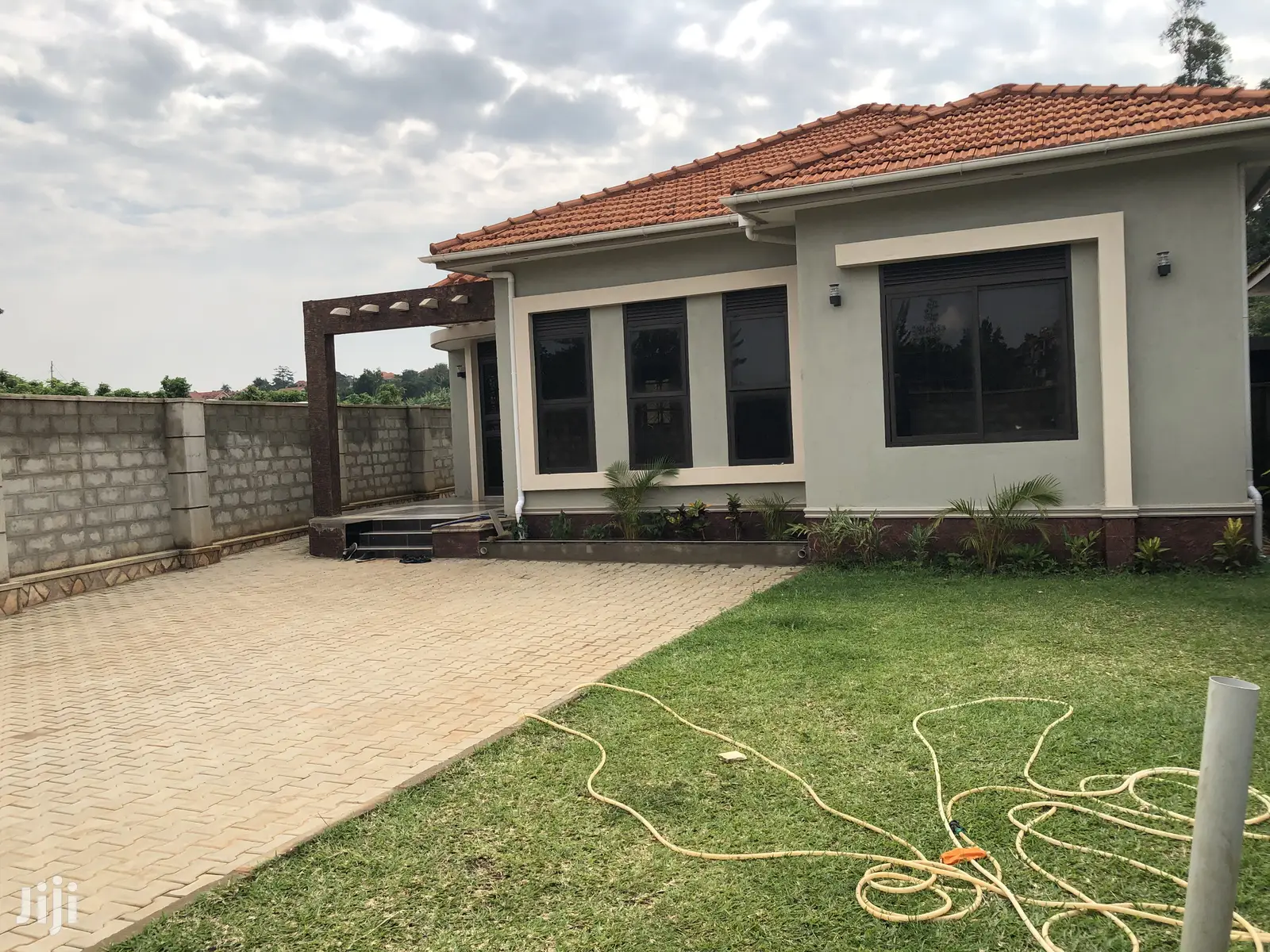 Kira Charming House on Sell