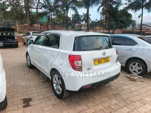 Toyota IST 2007 White