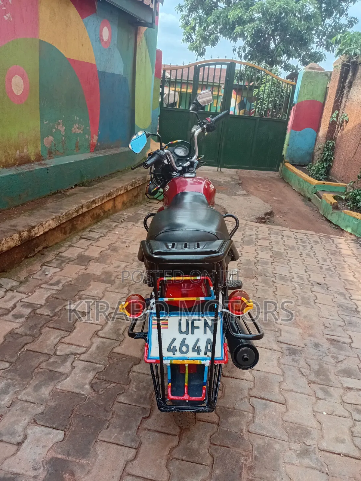 TVS HLX 125 2023 Red