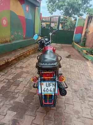 TVS HLX 125 2023 Red