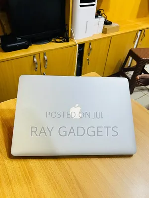 New Laptop Apple MacBook Pro 2016 8GB Intel Core i5 SSD 500GB
