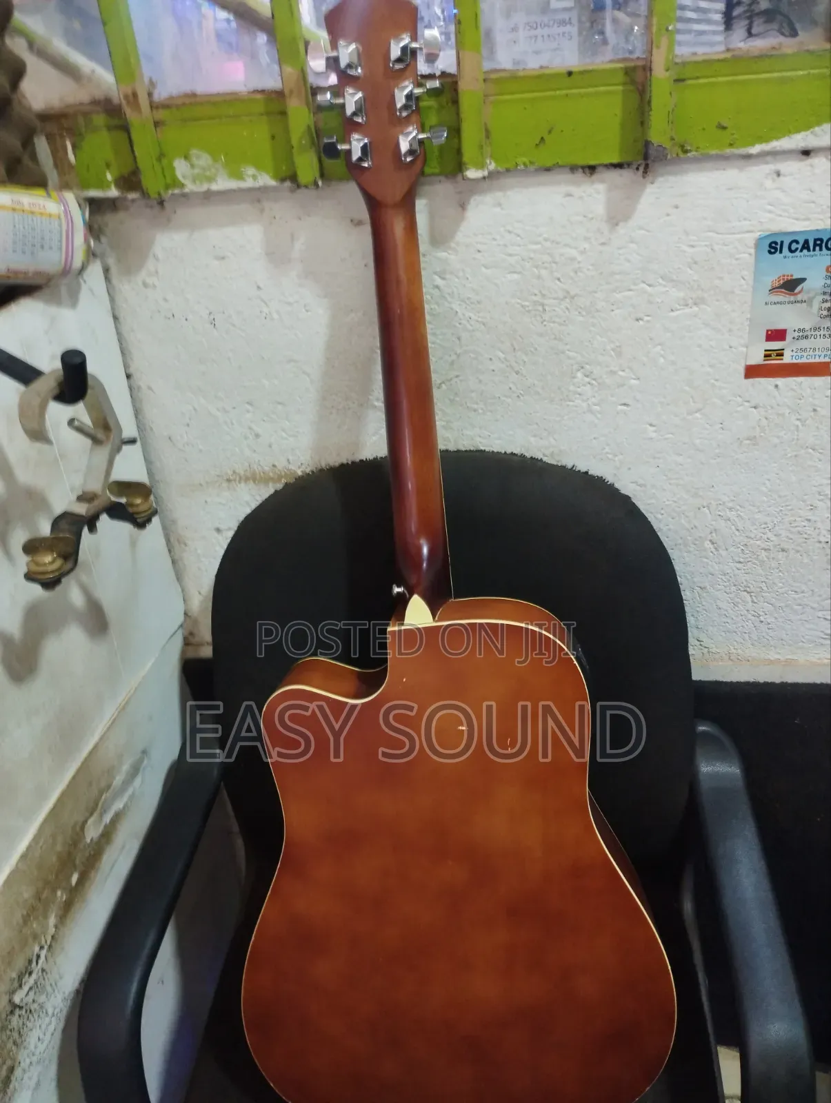 Guitar Acoustic