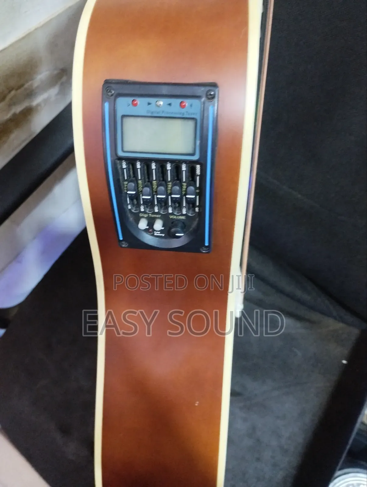Guitar Acoustic