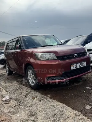 Toyota Corolla Rumion 2010 Red