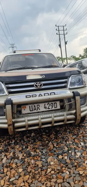 Toyota Land Cruiser 90 2002 Beige
