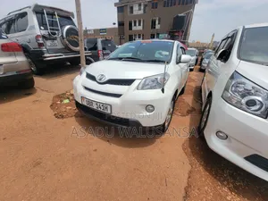 Toyota IST 2010 White