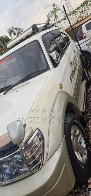 Toyota Land Cruiser 90 2002 Beige