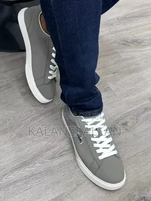 Lacoste Sneakers