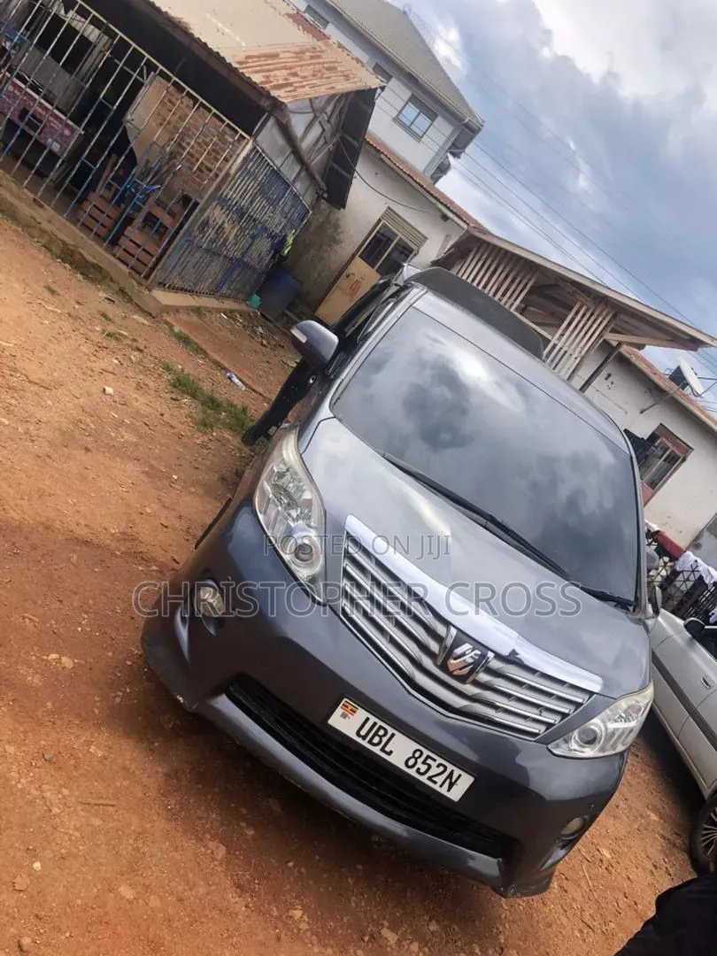 Toyota Alphard 2012 Gray
