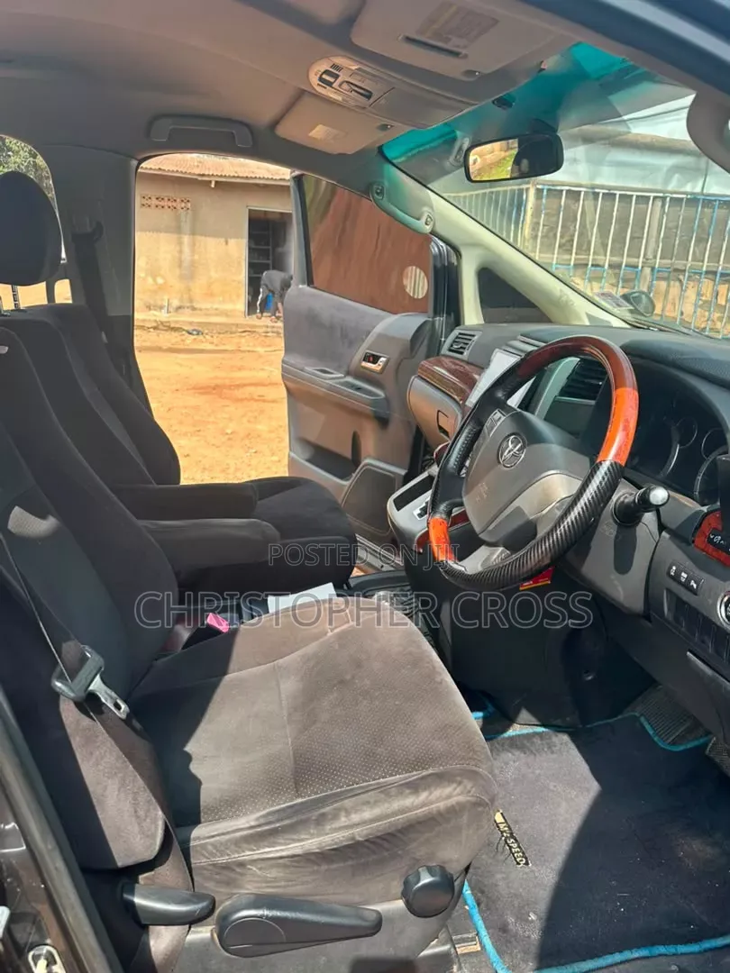 Toyota Alphard 2012 Gray